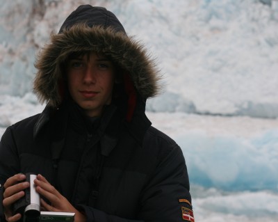 Janwillem in front of the glacier